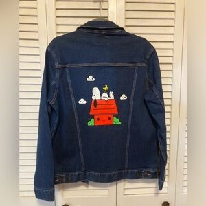 PEANUTS Snoopy Jean Trucker Jacket Button Front Denim Blue Size Large
